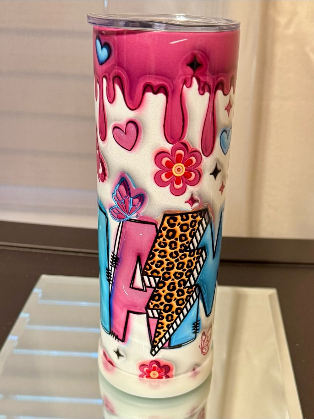 MAMAPink Drip Heart Floral Graphic 20 oz Tumbler - Decorative Insulated Cup
